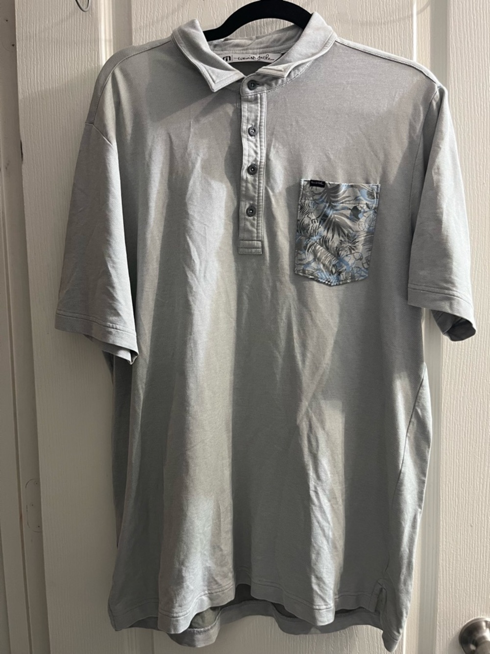 Travis Mathew Polo Tropical Pocket Gray Blue L Short Sleeve Collared Button Men